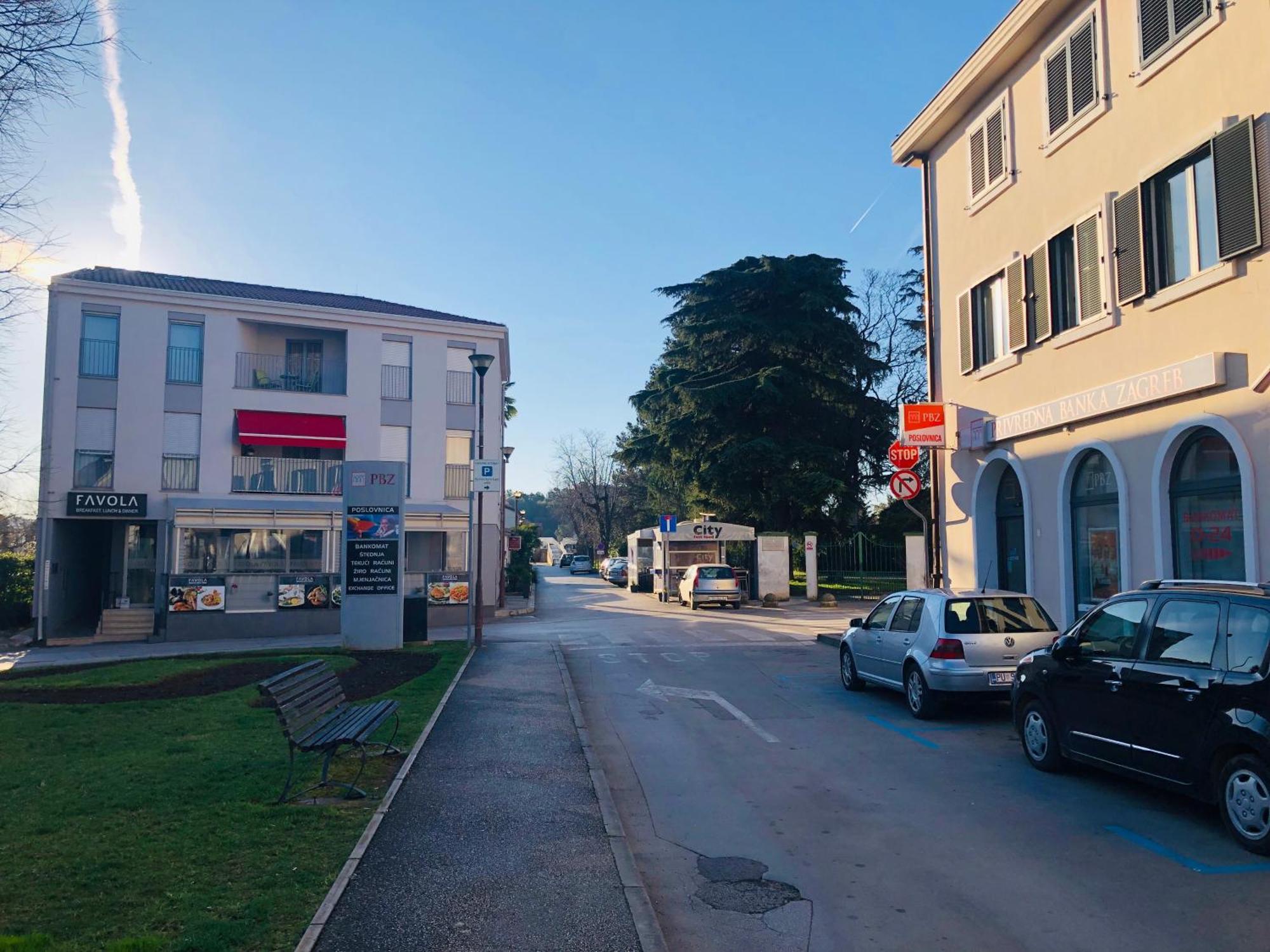 New City Center Design Apartment Poreč Exteriör bild