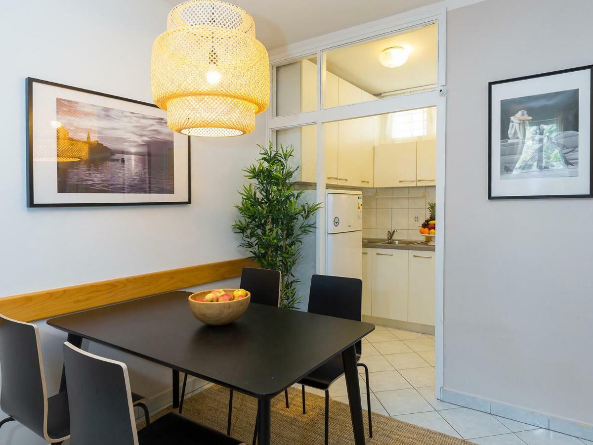 New City Center Design Apartment Poreč Exteriör bild