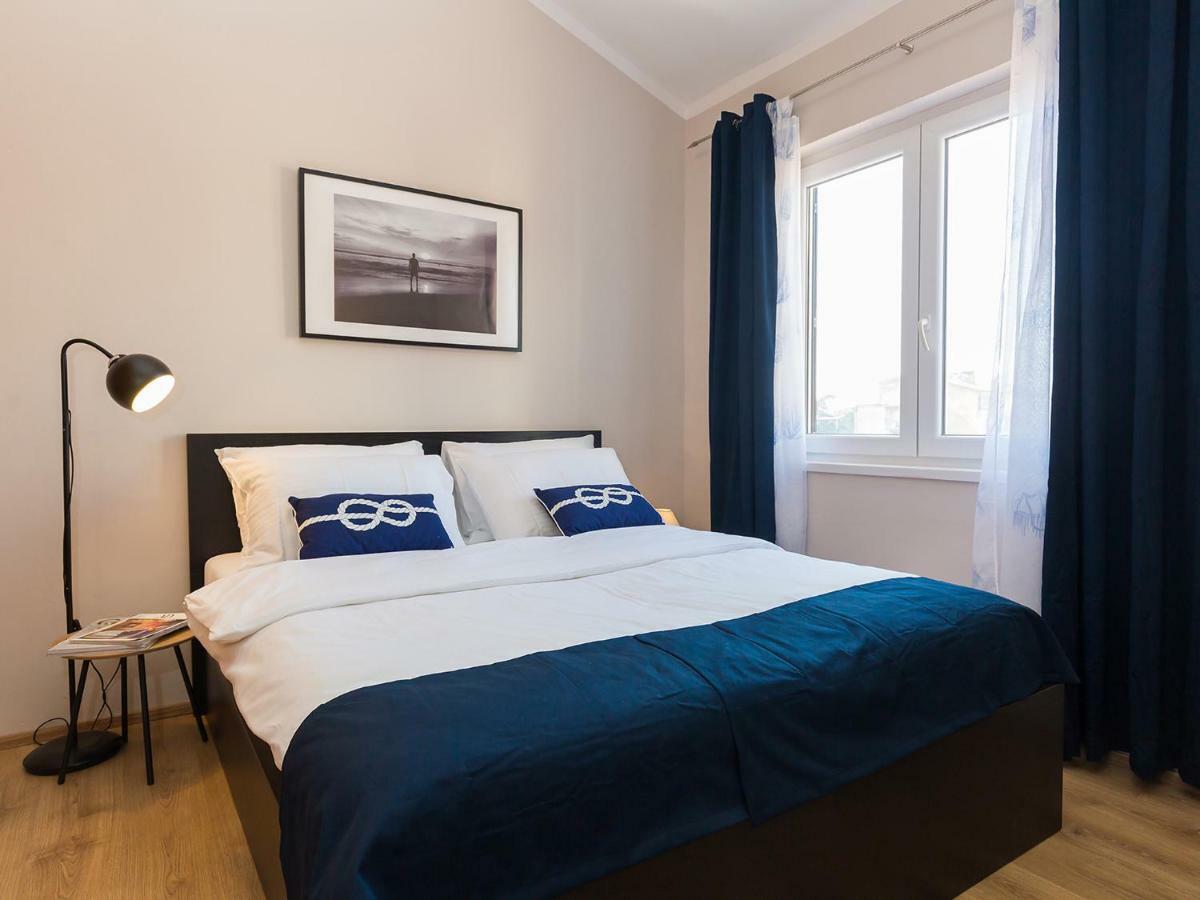 New City Center Design Apartment Poreč Exteriör bild
